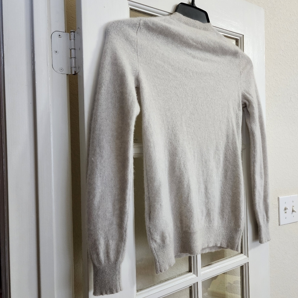 Rachel Zoe Women's 100% Cashmere Crew Neck Sweater Gray Size PS - Picture 4 of 11